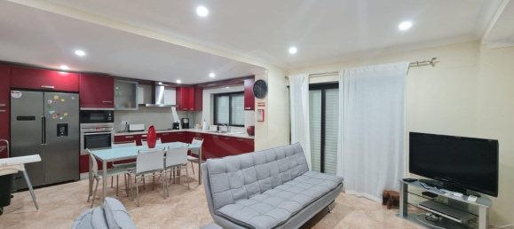 Apartamento de 2 dormitorios en Quarteira, Portugal No. 106818 3