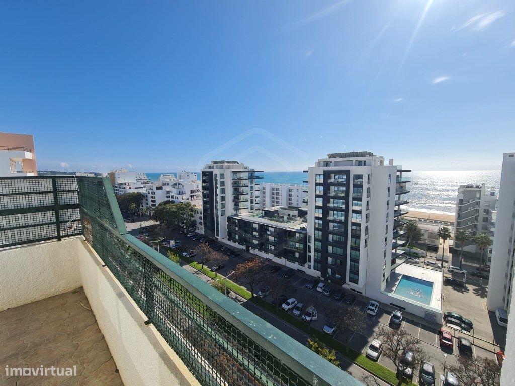 Apartamento de 2 dormitorios en Quarteira, Portugal No. 106818