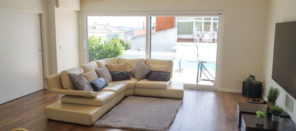 Casa de 4 dormitorios en Odivelas, Portugal No. 133505 2