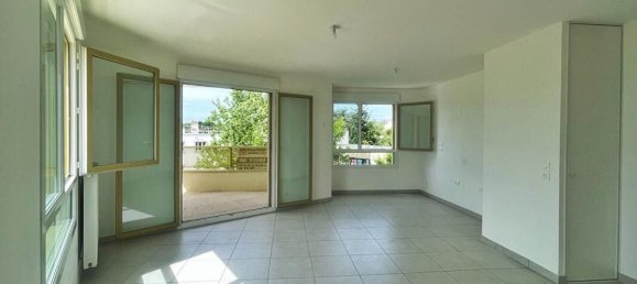 2 Schlafzimmer Wohnung in Rillieux-la-Pape, France, Nr. 324629 2