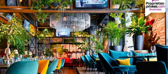 136m² Commercial property in Caluire-et-Cuire, France No. 321664 2