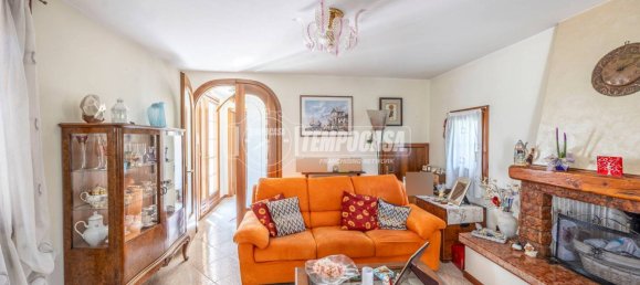 3 bedrooms Villa in Roncade, Italy No. 270621 5