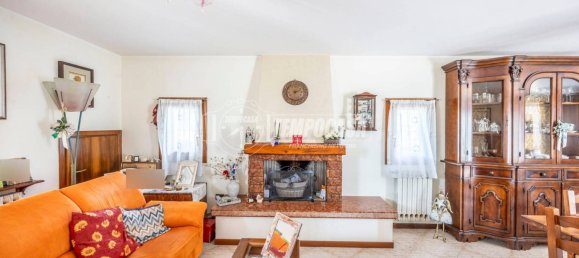 3 bedrooms Villa in Roncade, Italy No. 270621 7
