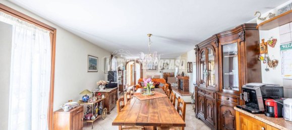 3 bedrooms Villa in Roncade, Italy No. 270621 12