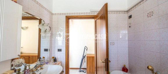 3 bedrooms Villa in Roncade, Italy No. 270621 26