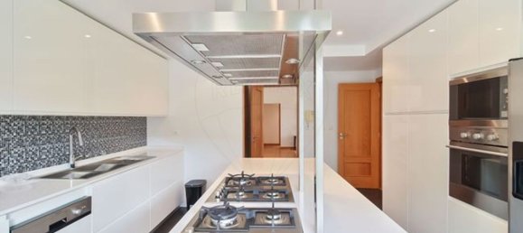 4 bedrooms House in Cascais, Portugal No. 45936 10