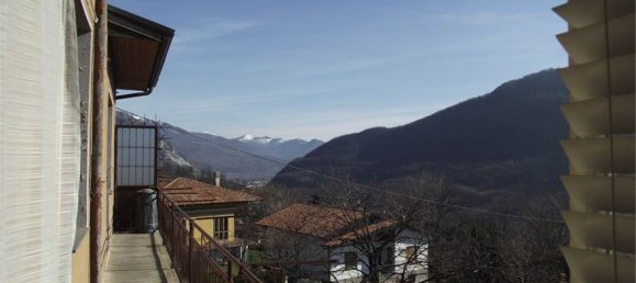 3 bedrooms House in Casale Corte Cerro, Italy No. 154577 15