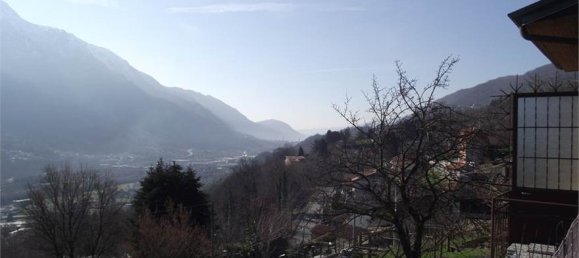 3 bedrooms House in Casale Corte Cerro, Italy No. 154577 7