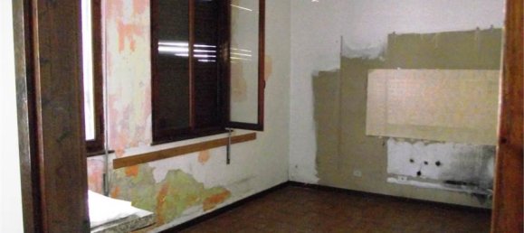 3 bedrooms House in Casale Corte Cerro, Italy No. 154577 11