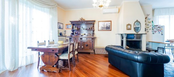 Villa T4 em Veduggio con Colzano, Italy N.º 194775 10