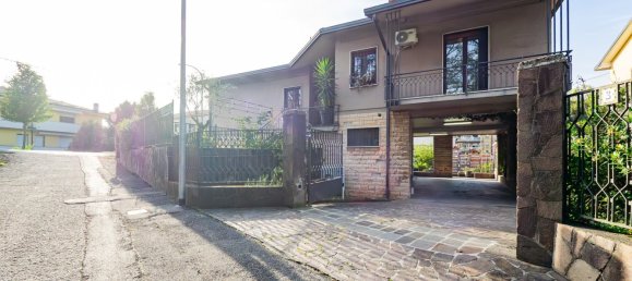 Villa T4 em Veduggio con Colzano, Italy N.º 194775 28