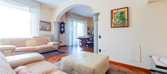 Villa T4 em Veduggio con Colzano, Italy N.º 194775 14