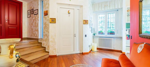 Villa T4 em Veduggio con Colzano, Italy N.º 194775 2