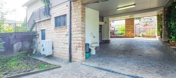 Villa T4 em Veduggio con Colzano, Italy N.º 194775 26