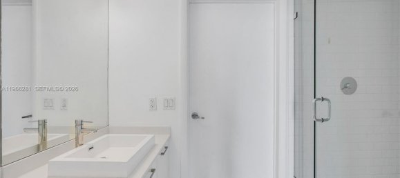 2 dormitorios propiedad comercial en venta en Miami, Miami-Dade, Florida, USA № 615594 13
