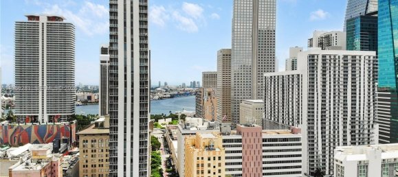 2 dormitorios propiedad comercial en venta en Miami, Miami-Dade, Florida, USA № 615594 4