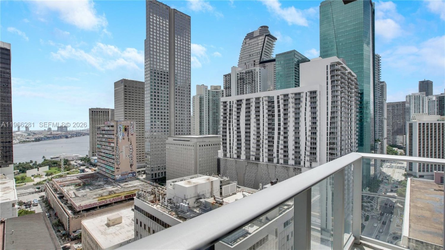 2 dormitorios propiedad comercial en venta en Miami, Miami-Dade, Florida, USA № 615594