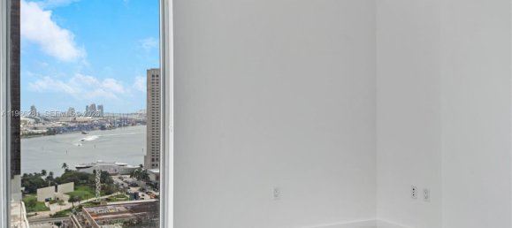 2 dormitorios propiedad comercial en venta en Miami, Miami-Dade, Florida, USA № 615594 10