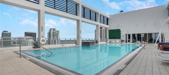 2 dormitorios propiedad comercial en venta en Miami, Miami-Dade, Florida, USA № 615594 8
