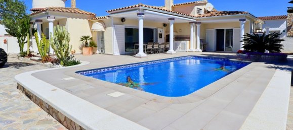 5 bedrooms House in Empuriabrava, Spain No. 82926 3