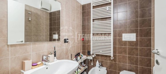 2 bedrooms Apartment in Milan, Italy No. 265262 20