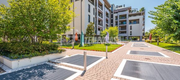 2 bedrooms Apartment in Milan, Italy No. 265262 25