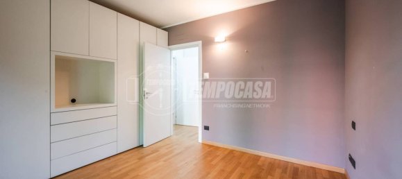 2 bedrooms Apartment in Milan, Italy No. 265262 14