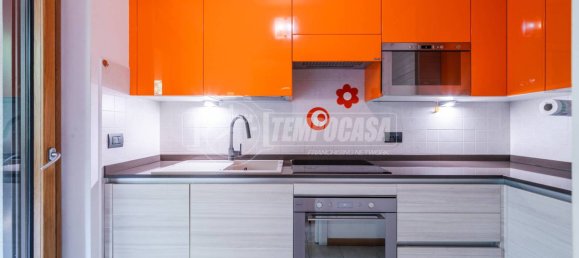 2 bedrooms Apartment in Milan, Italy No. 265262 24