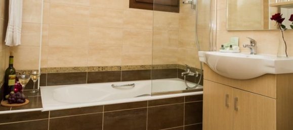 4 Schlafzimmer Villa in Pegeia, Cyprus, Nr. 10510 11