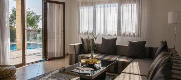 4 Schlafzimmer Villa in Pegeia, Cyprus, Nr. 10510 4