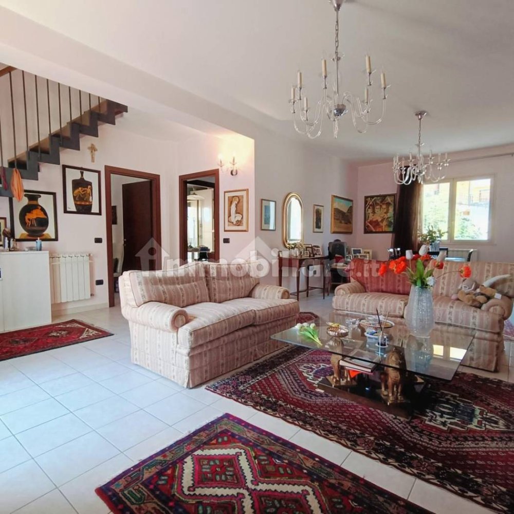 3 Schlafzimmer Wohnung in Gravina di Catania, Italy, Nr. 361027