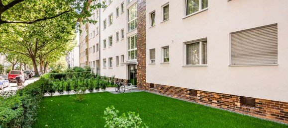 Квартира с 2 комнатами в Шёнеберг, Германия № 269290 11