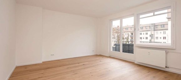 Квартира с 2 комнатами в Шёнеберг, Германия № 269290 2