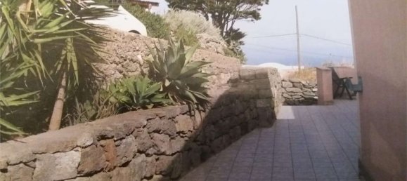 Edificio en Pantelleria, Italy 360 m² No. 116164 3