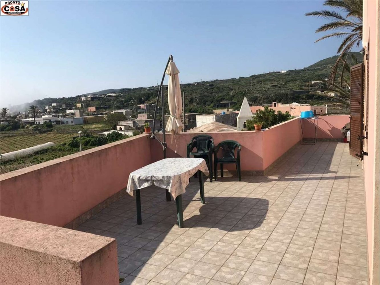 Edificio en Pantelleria, Italy 360 m² No. 116164