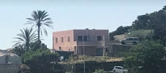 Edificio en Pantelleria, Italy 360 m² No. 116164 6