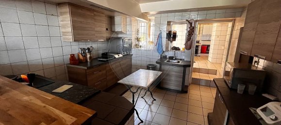 Дом с 6 спальнями в Эрри, Франция № 213565 4