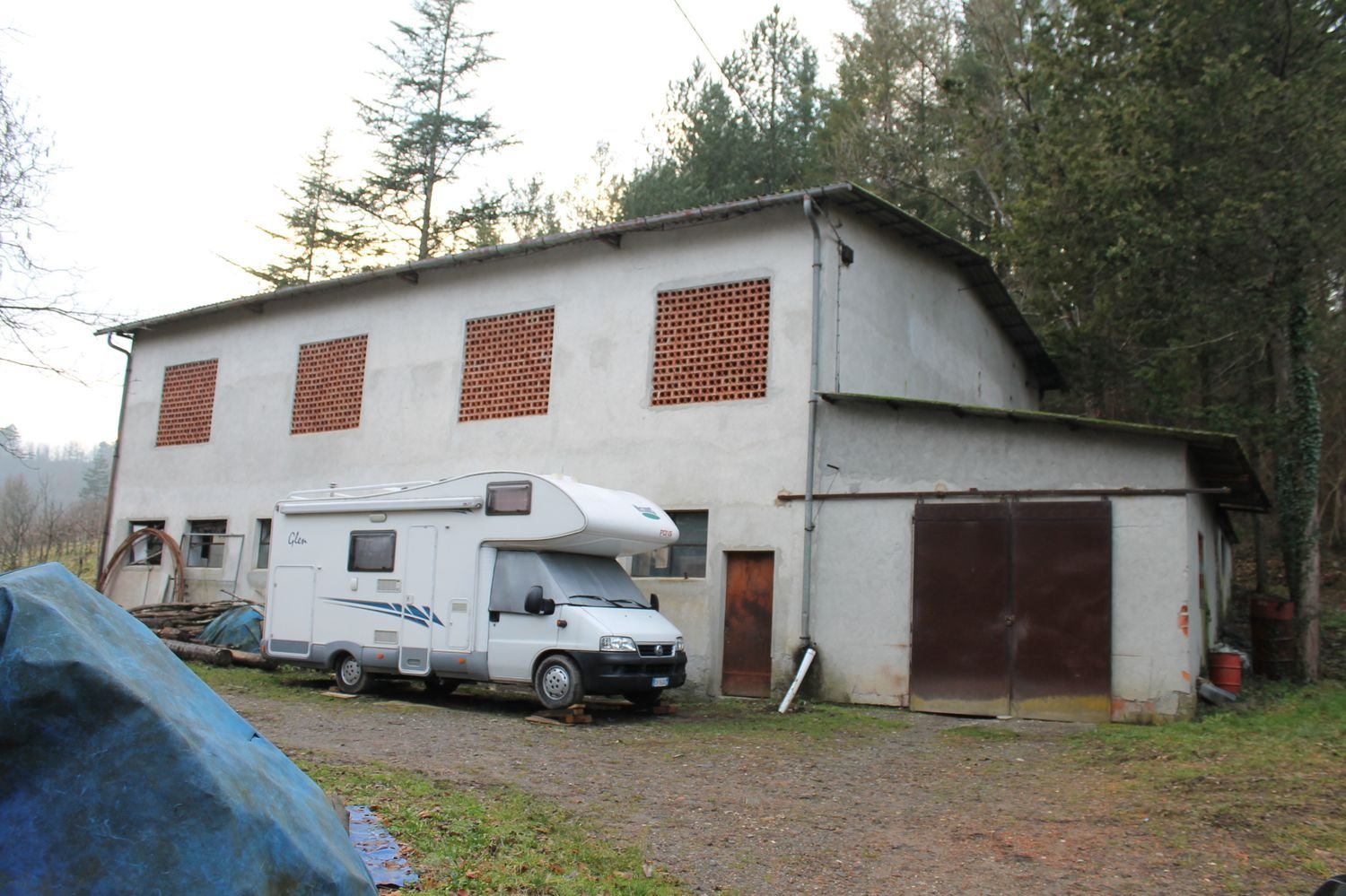 8 rooms House in Fivizzano, Italy No. 204482