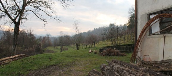 8 rooms House in Fivizzano, Italy No. 204482 3