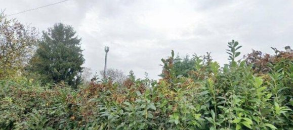 4 bedrooms Apartment in Barasso, Italy No. 281682 12