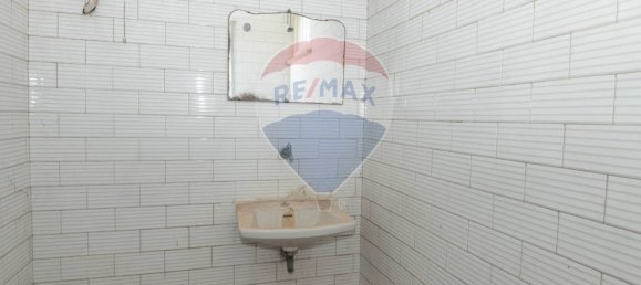 2 rooms Warehouse in Ragusa, Italy No. 292985 2