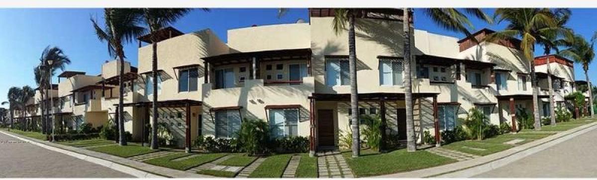 3 bedrooms House in Guerrero, Mexico No. 189620