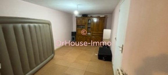 4 bedrooms House in Les Mureaux, France No. 179681 13