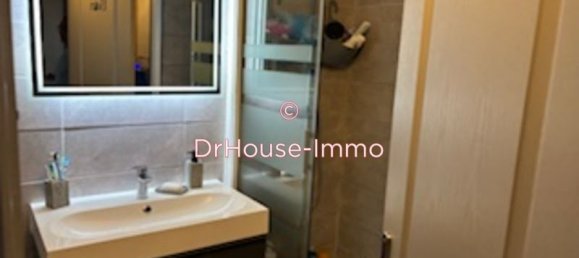 4 bedrooms House in Les Mureaux, France No. 179681 5