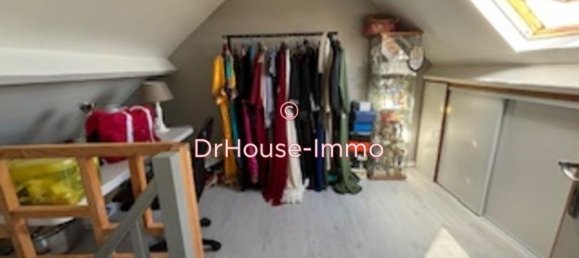 4 bedrooms House in Les Mureaux, France No. 179681 11