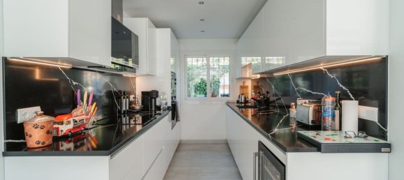 Casa de 3 dormitorios en Estepona, Spain No. 147207 13