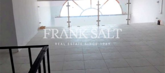 180m² Shop in Saint Paul's Bay, Malta No. 13395 2