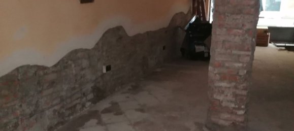 50m² Commercial property in Parma, Italy No. 376610 3