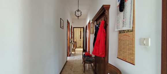 Замки и поместья с 3 спальнями в Дольяни, Италия № 328940 23