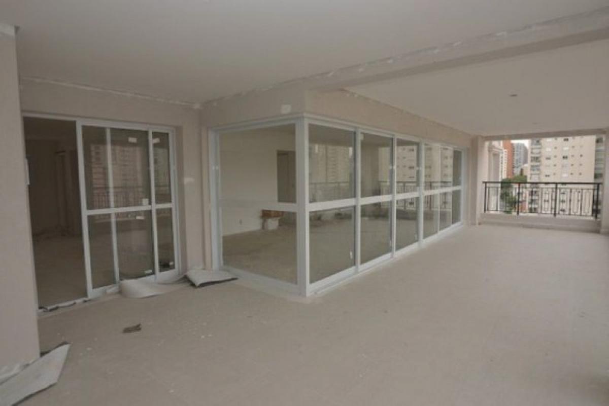 4 bedrooms Apartment in Sao Paulo, Brazil No. 487463